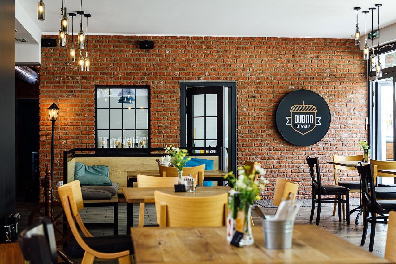 Dubno Eat & Sleep Hotel Nova Dubnica ภายนอก รูปภาพ