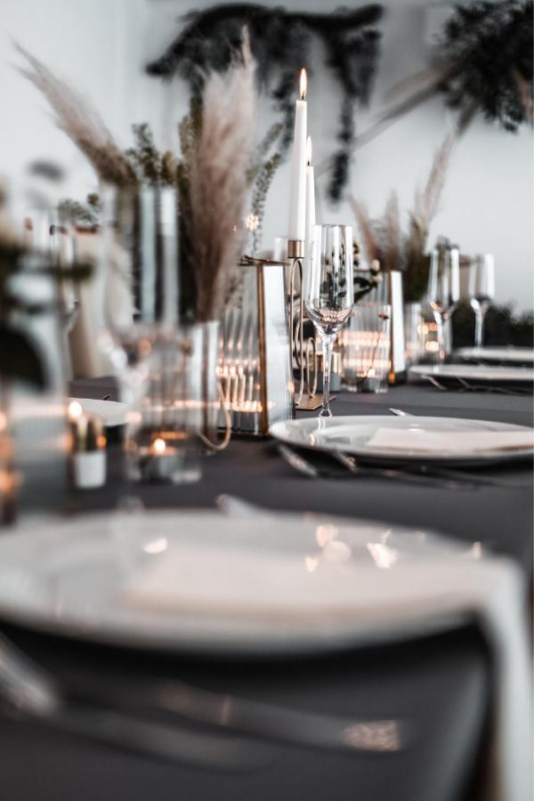 Dubno Eat & Sleep Hotel Nova Dubnica ภายนอก รูปภาพ